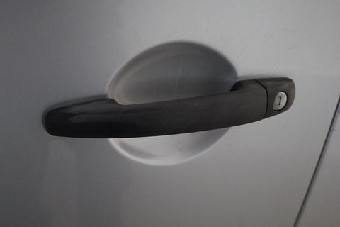Image 32/47