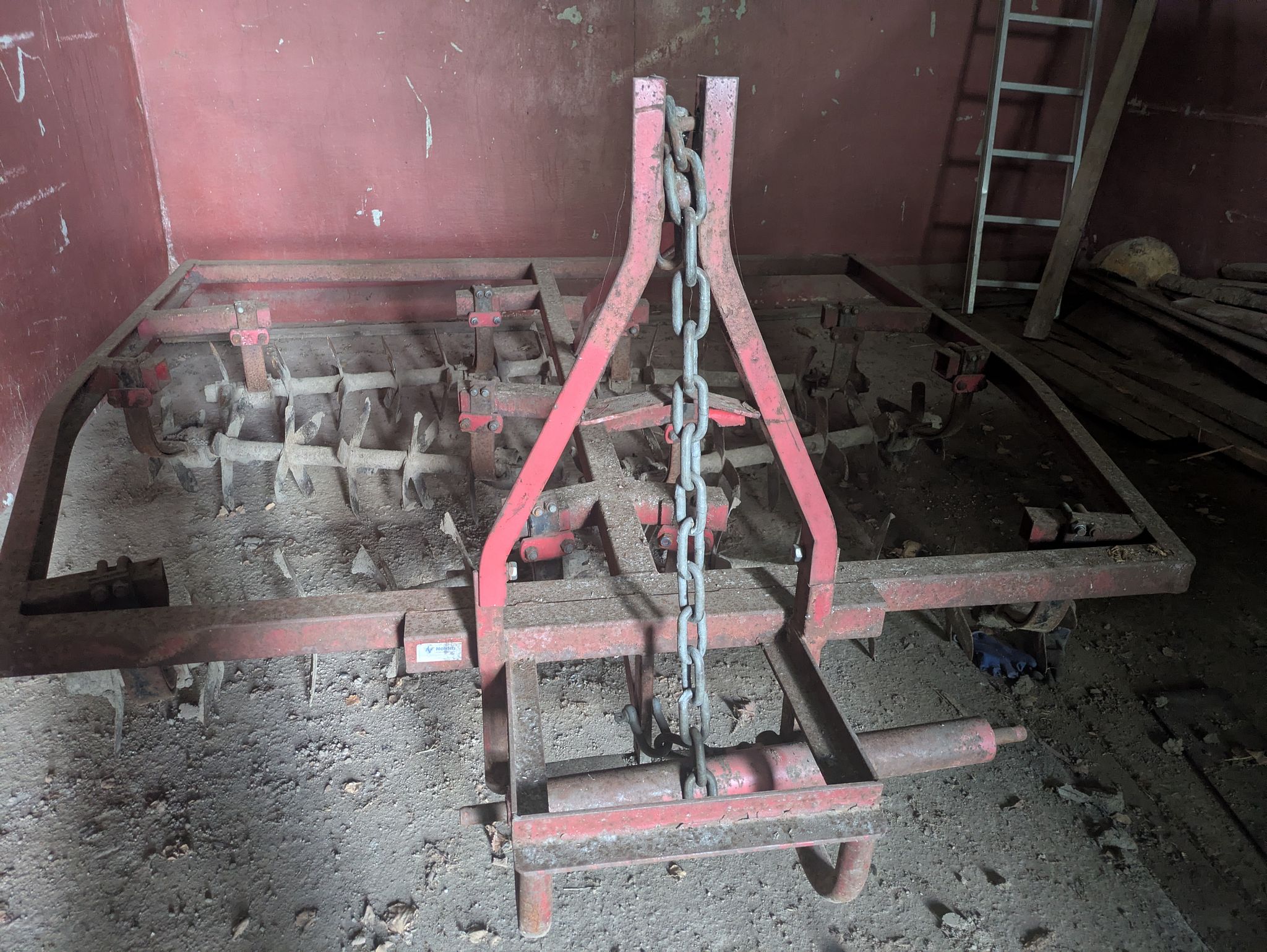 Image 1/4
