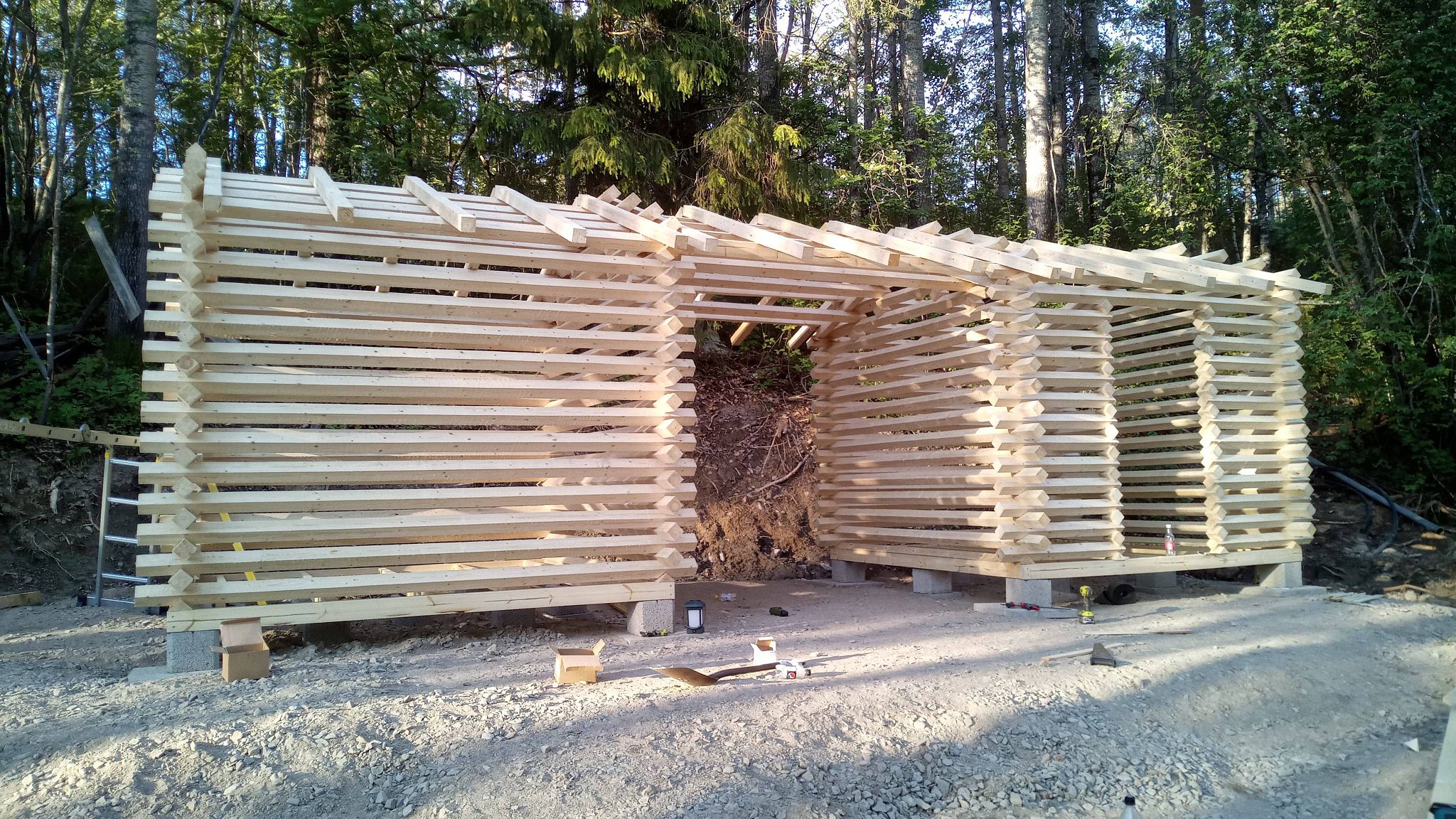 Image 1/2