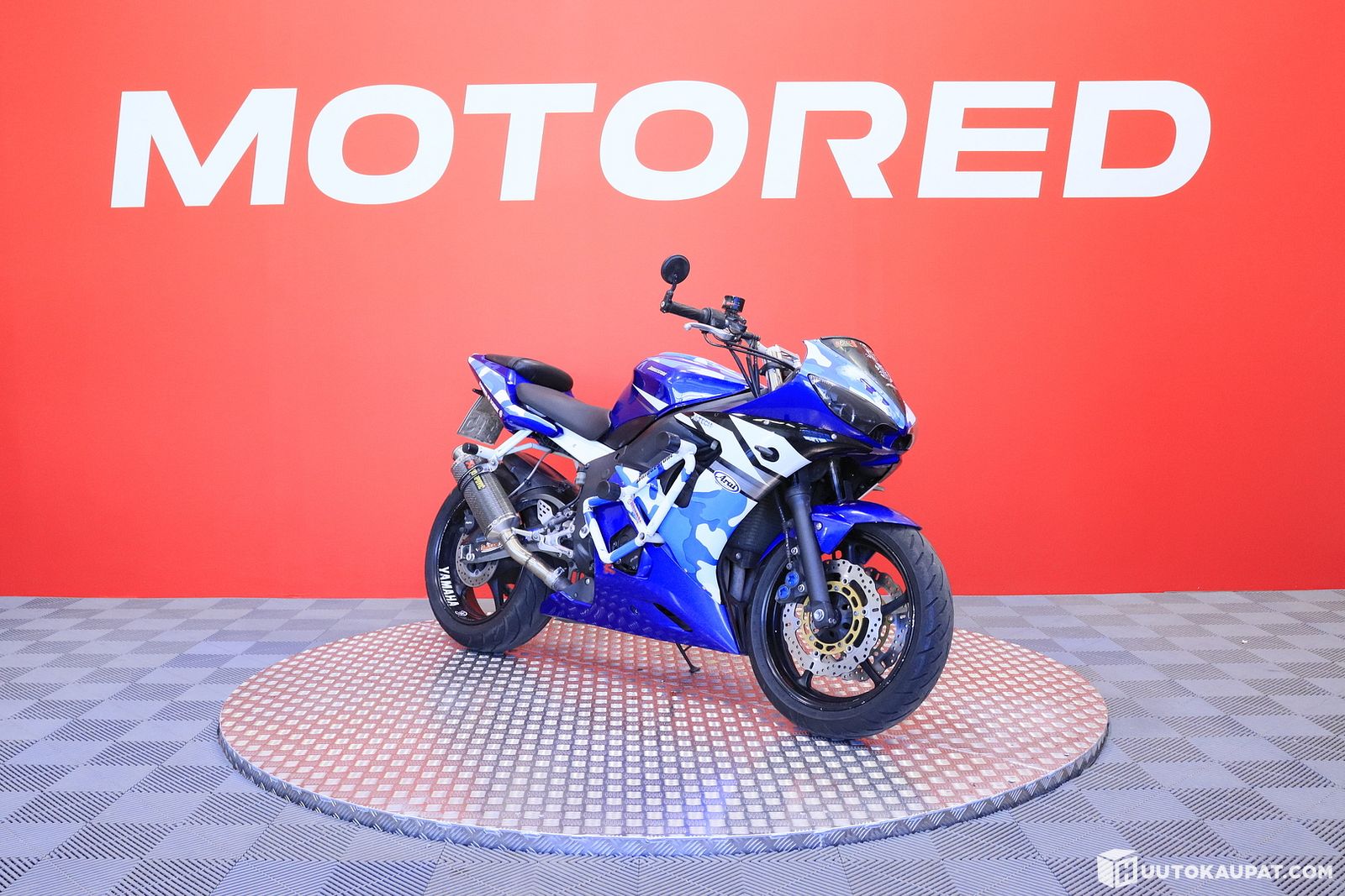 Yamaha YZF-R6, -03vm, 49tkm // Stuntti R6! / Akrapovic / Fatbar / Stunt ...
