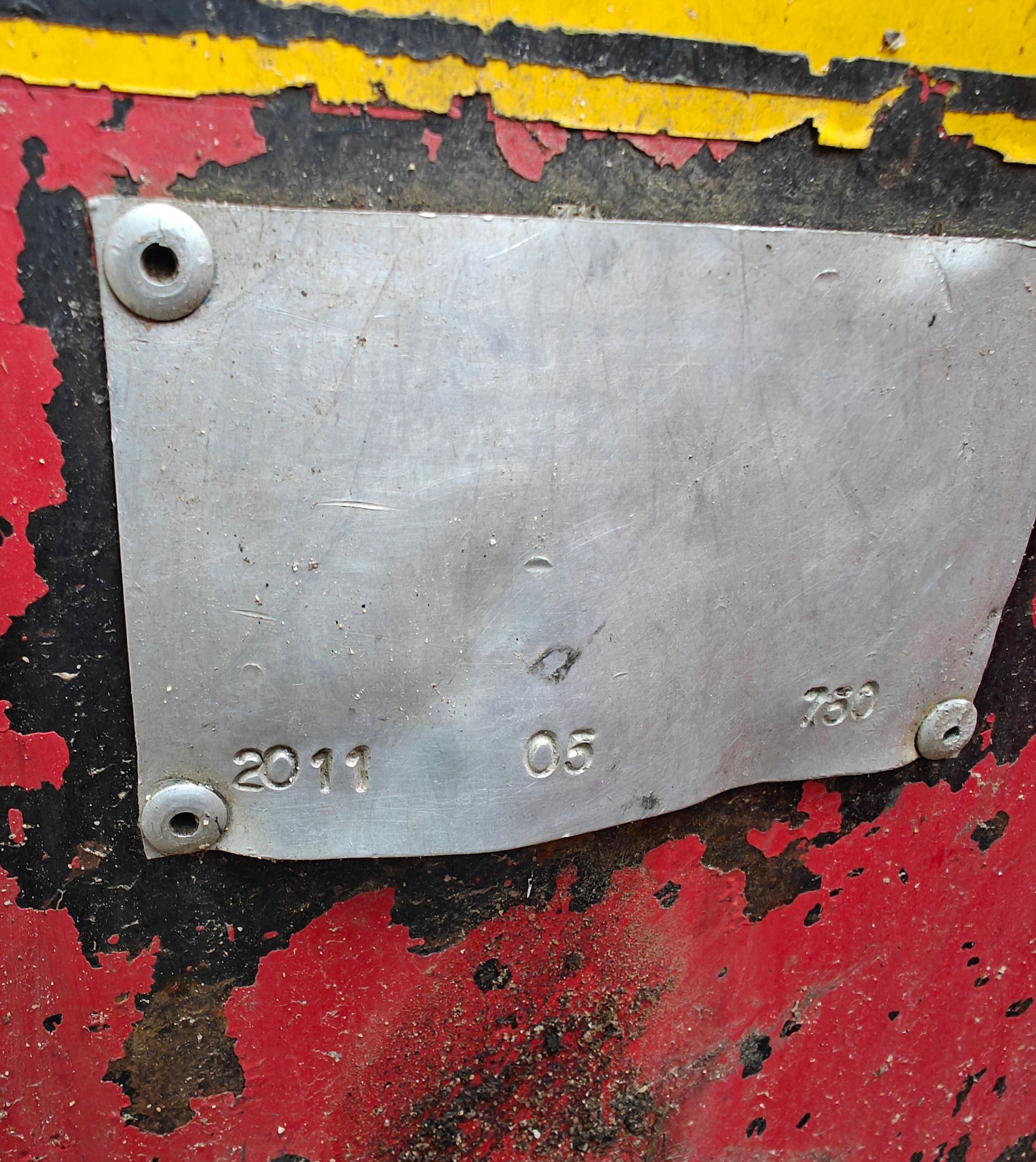 Image 4/4