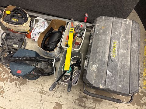 Image 3/58