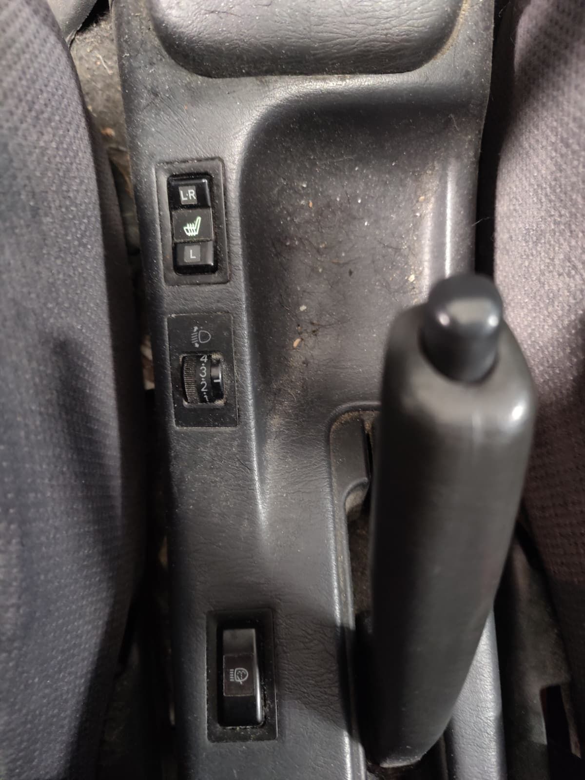 Image 11/28