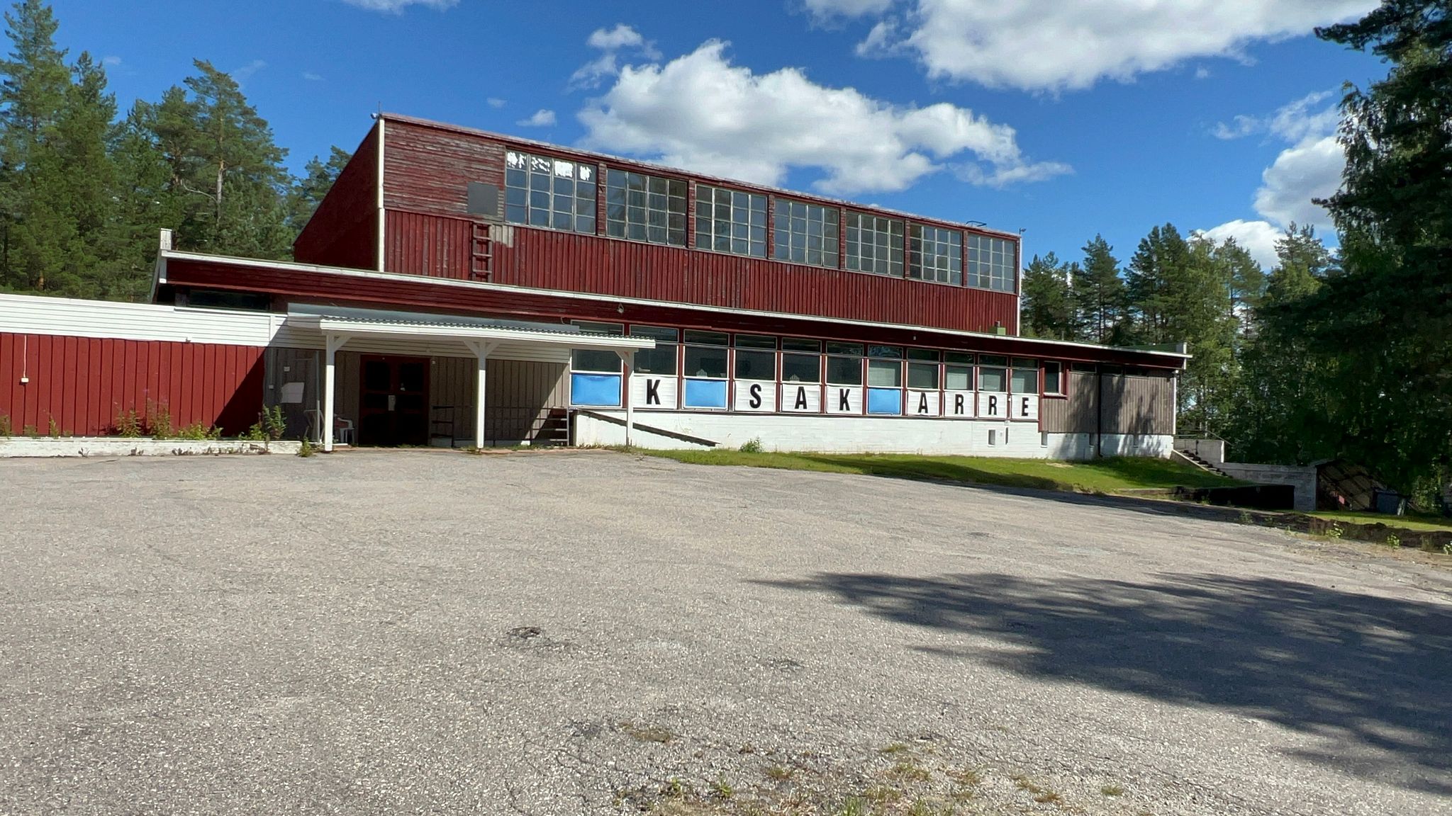Image 8/17