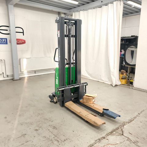 Image 3/13