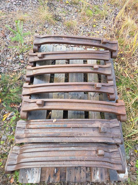 Image 1/11
