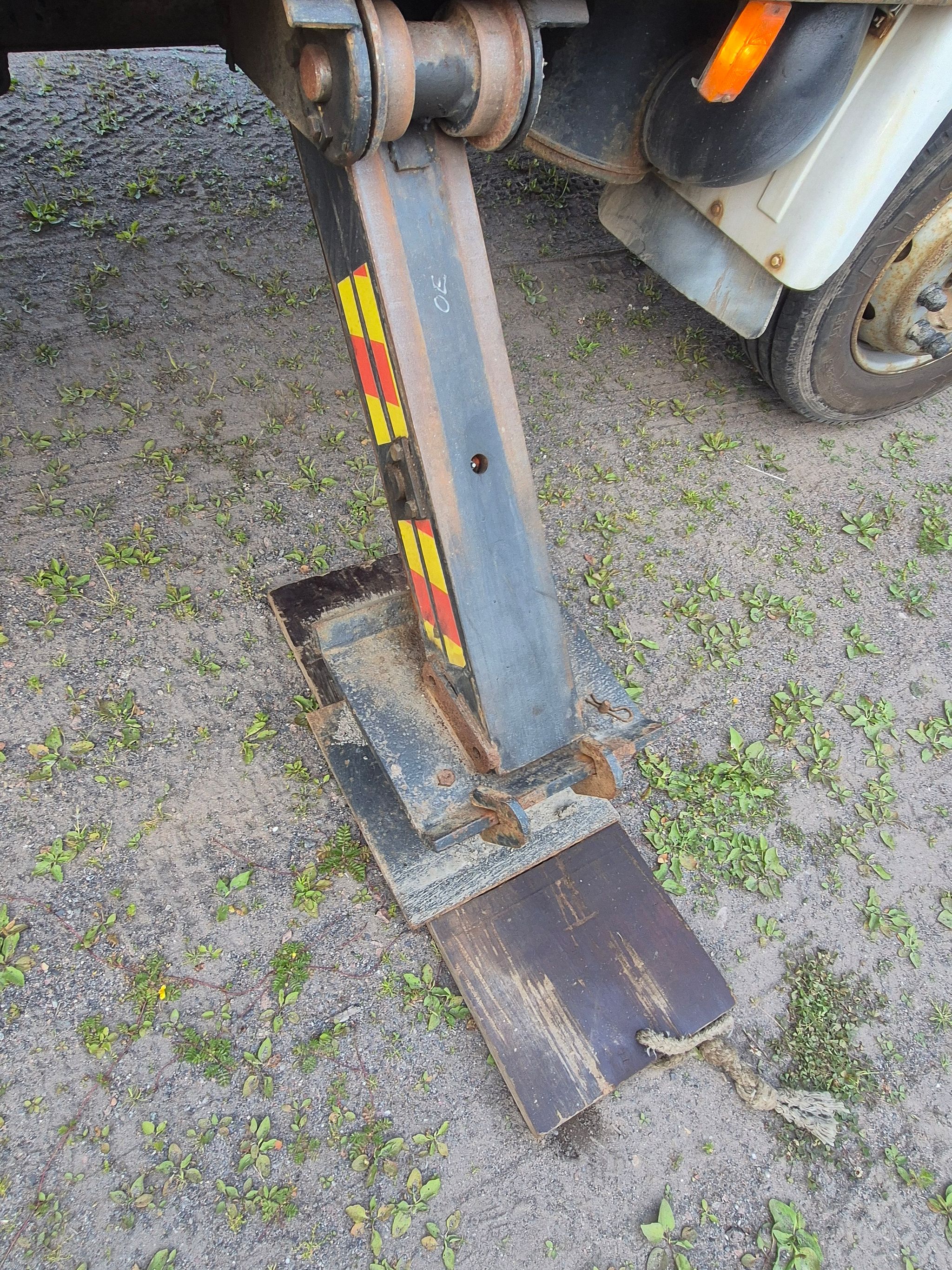 Image 12/19