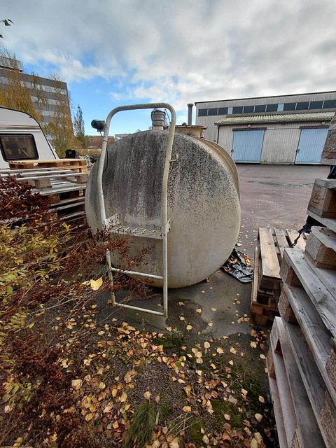 Image 5/7