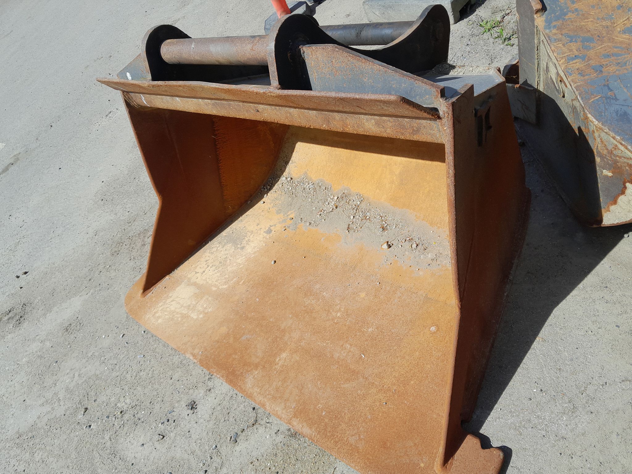 Image 3/5