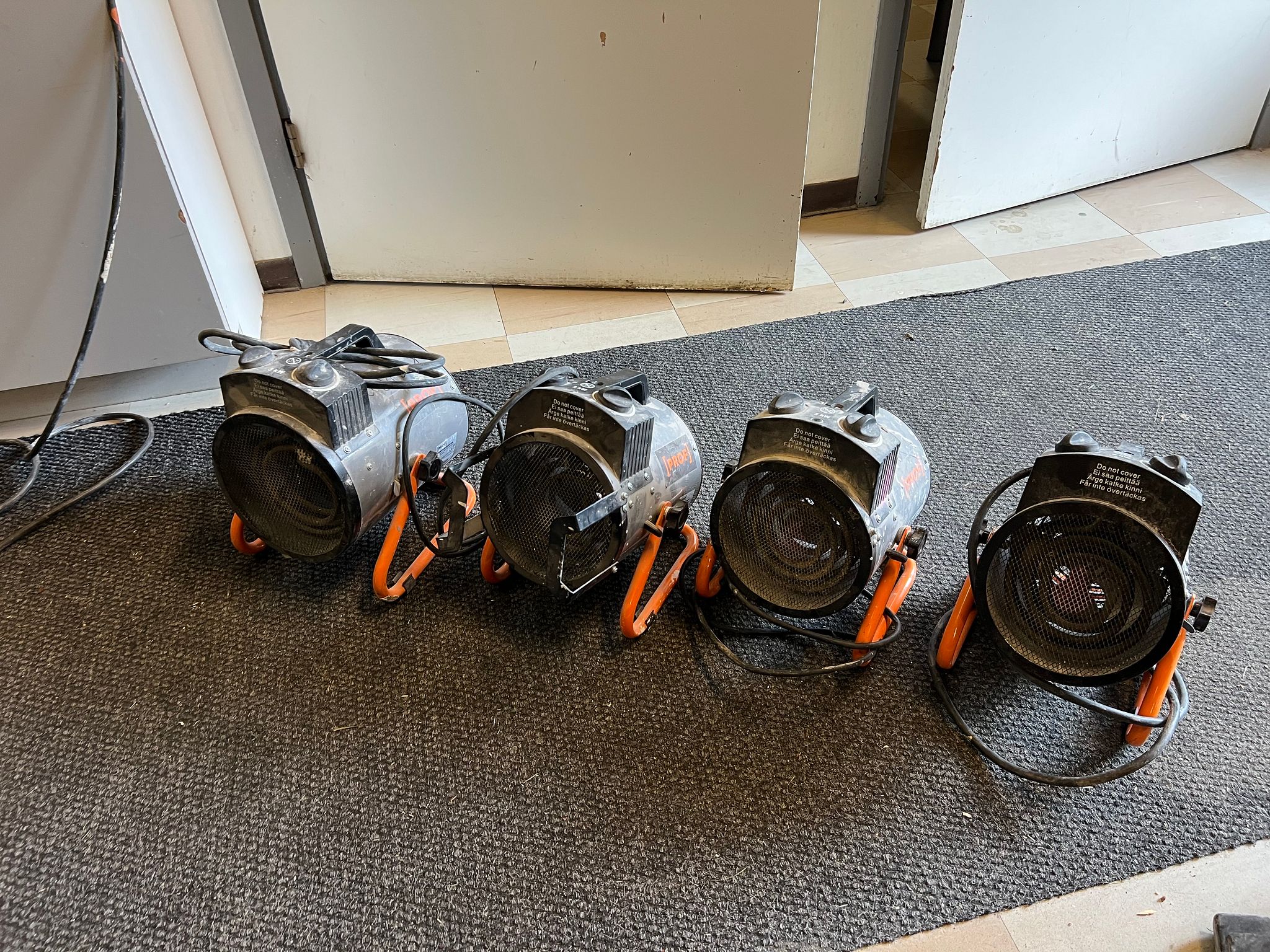 Image 1/7