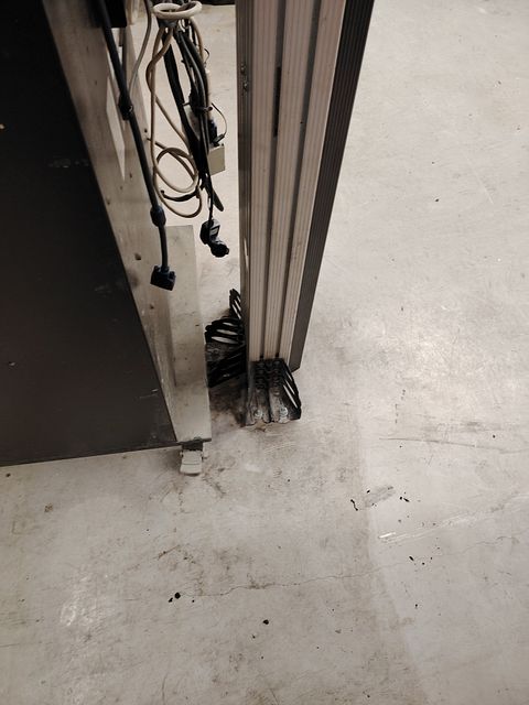 Image 6/6