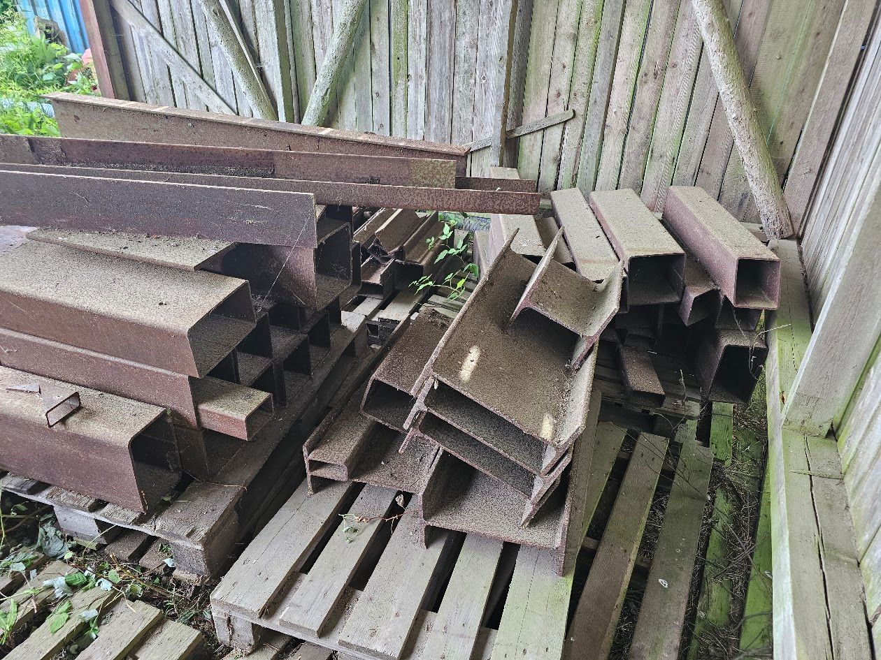 Image 2/6