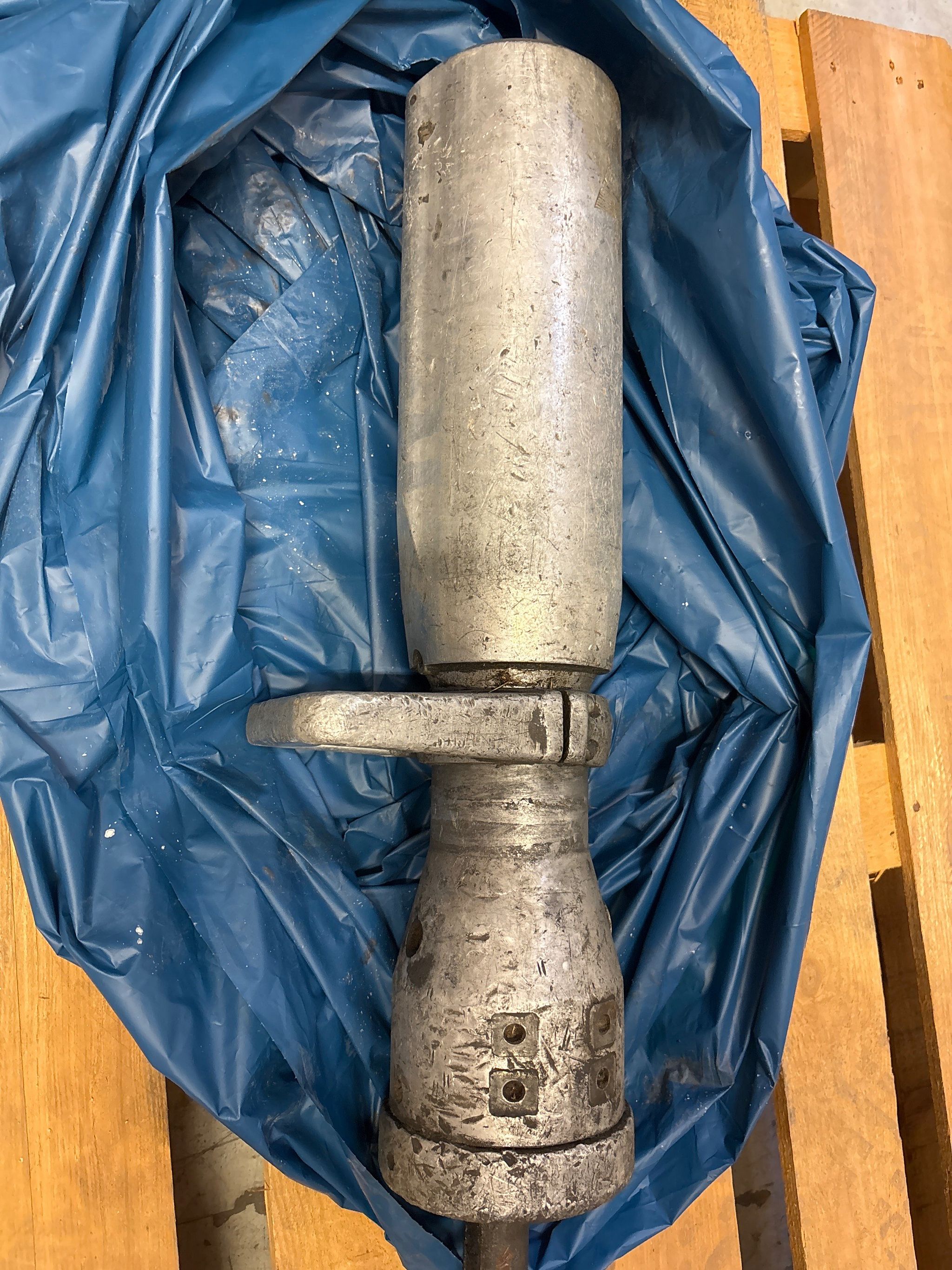 Image 3/7