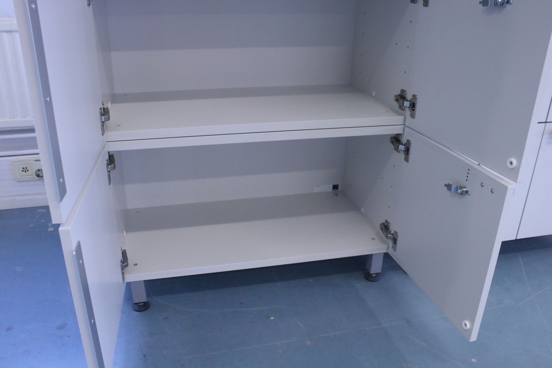 Image 6/7