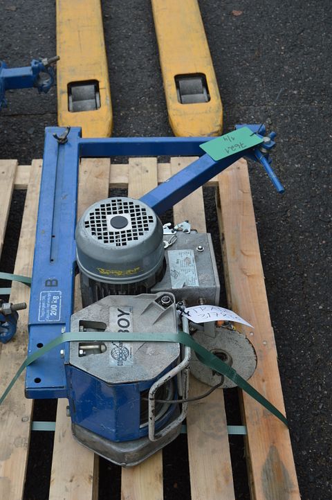 Image 19/22
