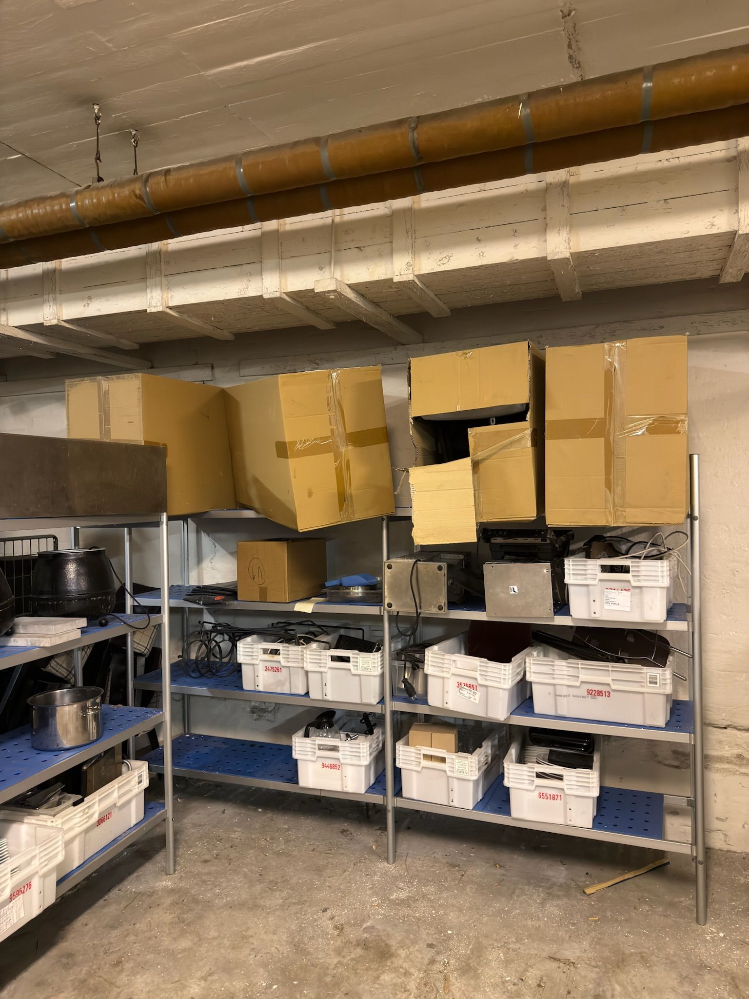 Image 3/39