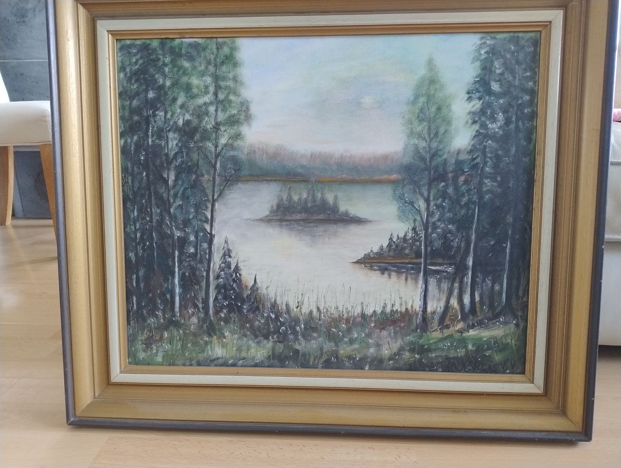 Image 1/2