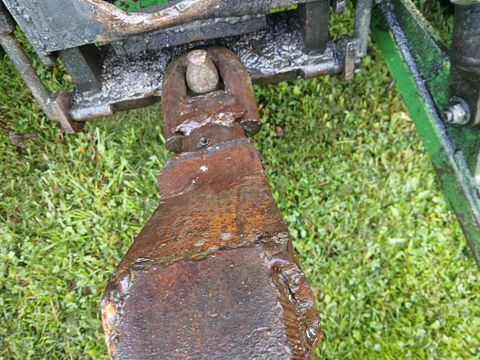 Image 9/58