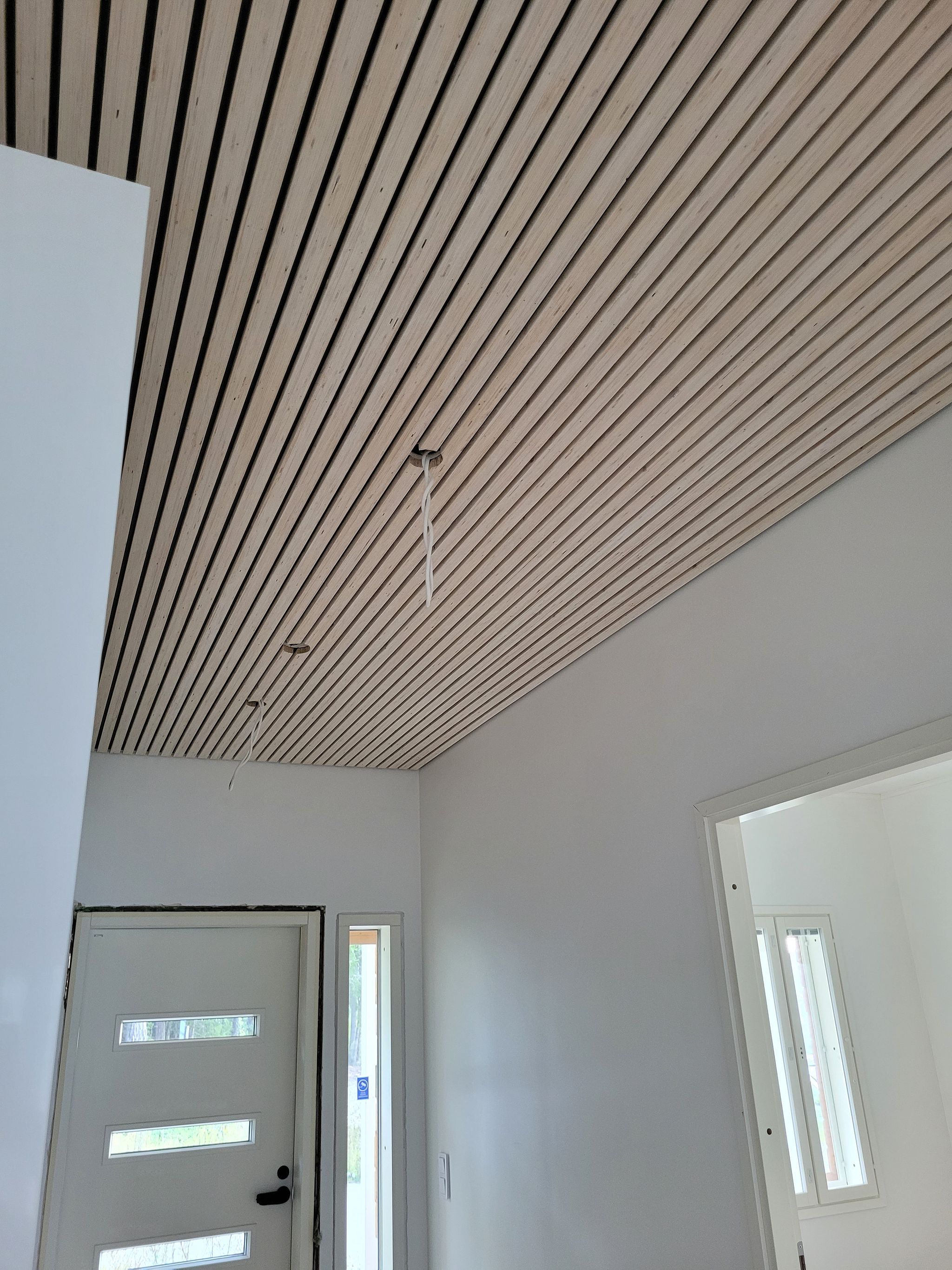 Image 10/85