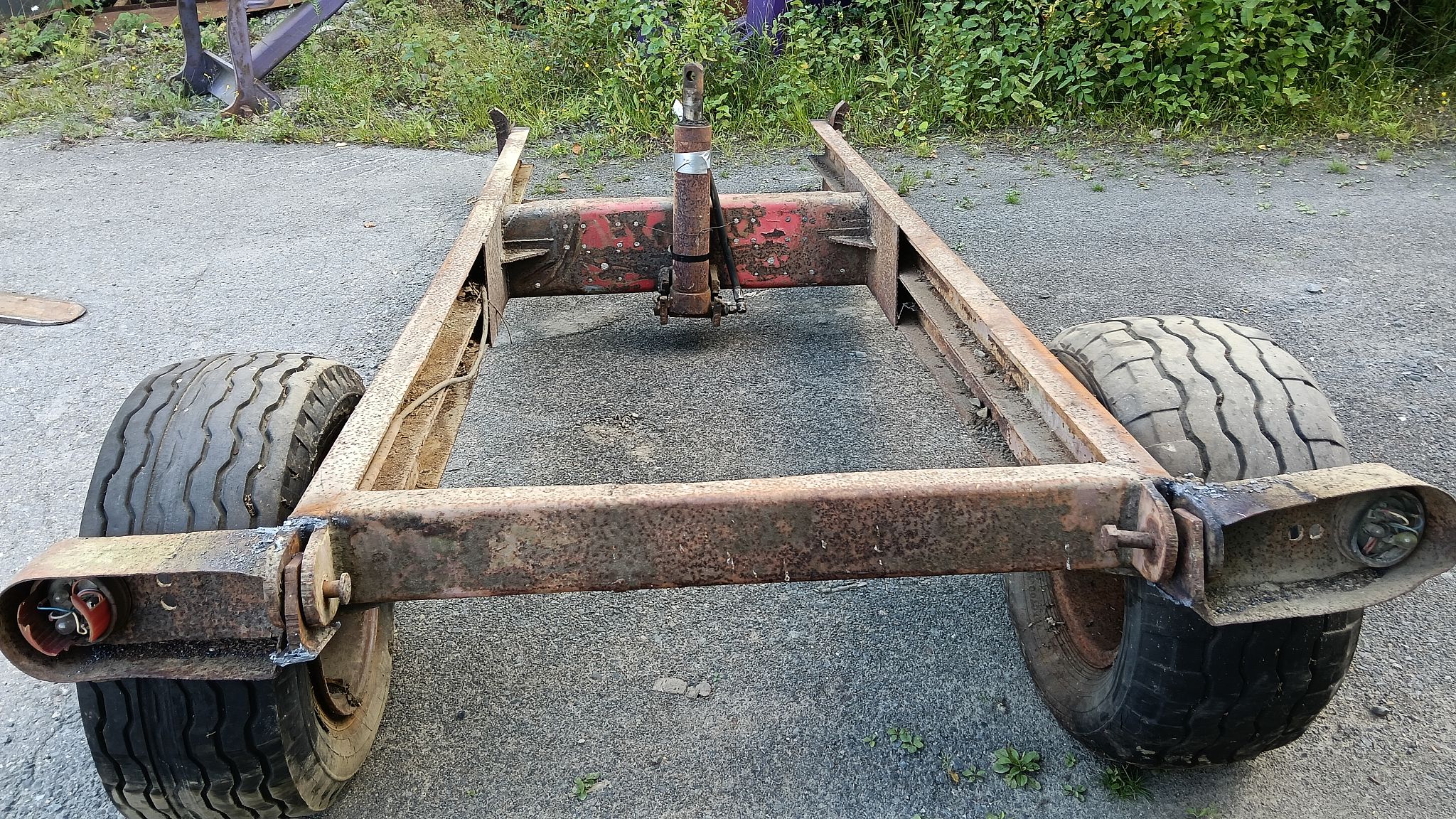 Image 2/6