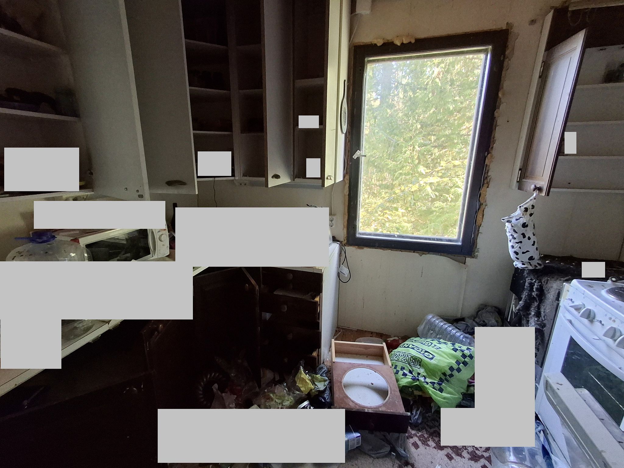 Image 10/32