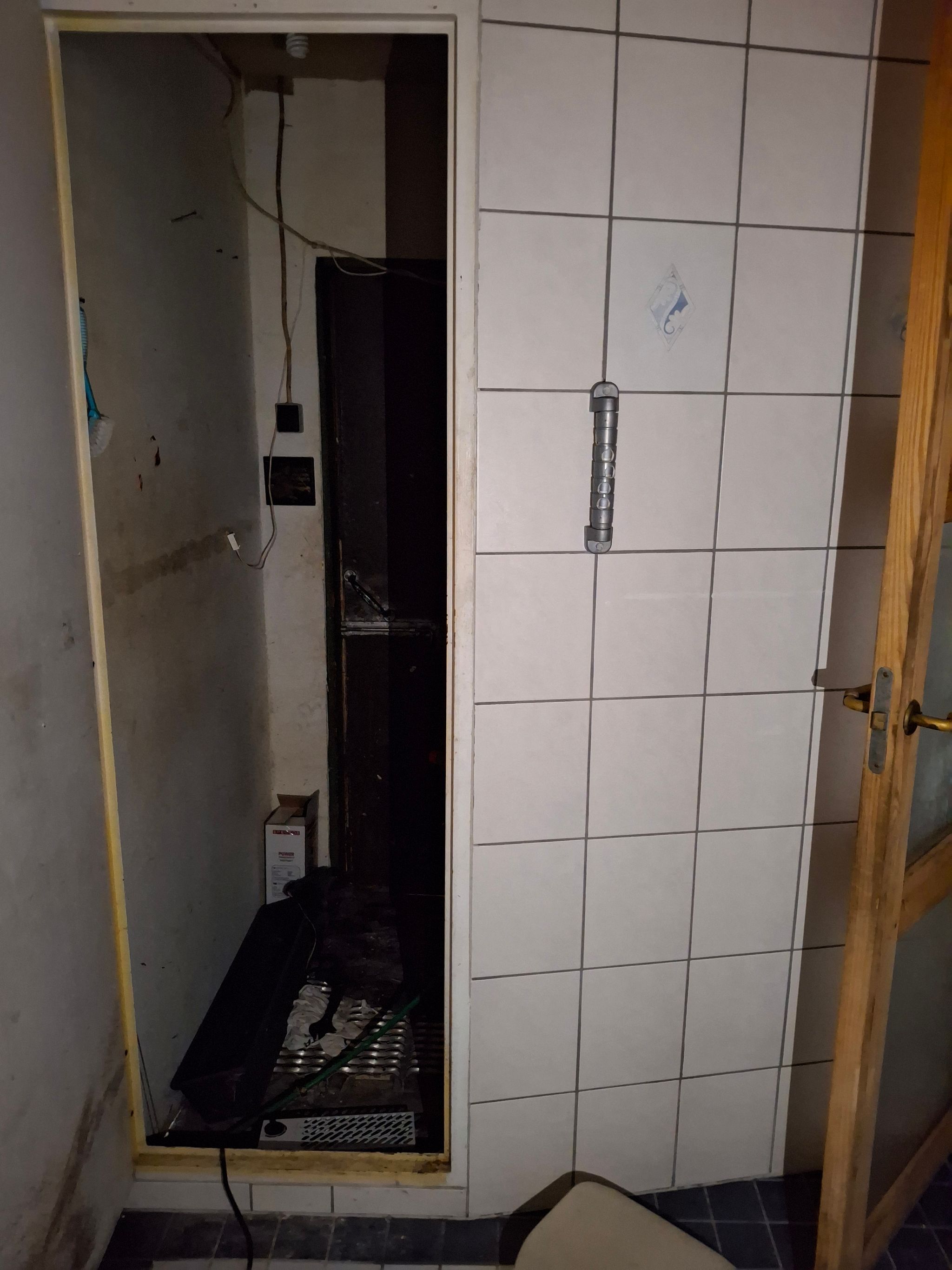 Image 10/15
