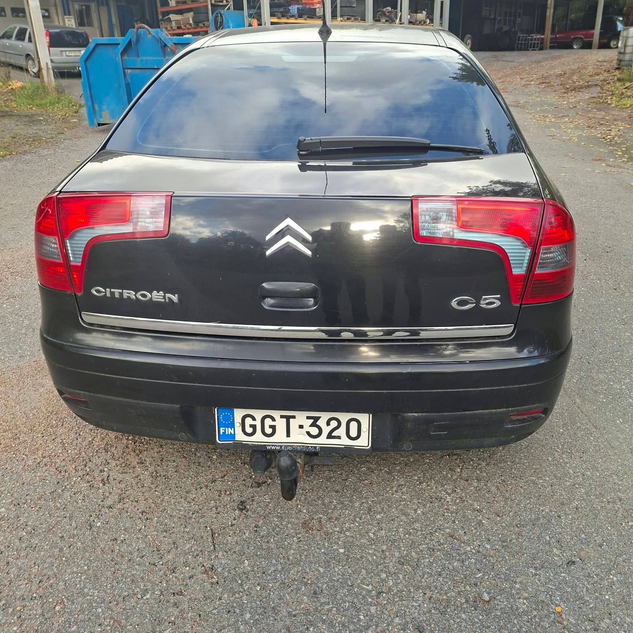Image 6/10