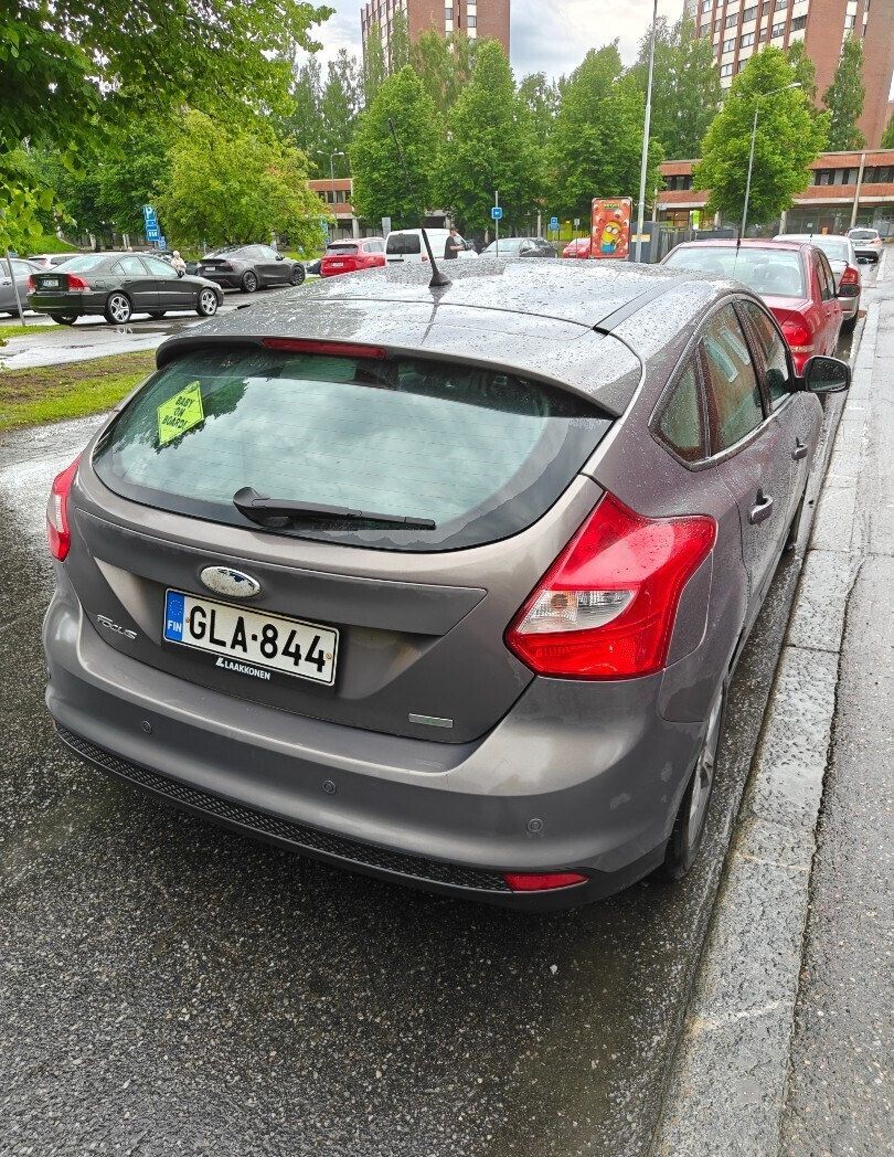 Image 2/20