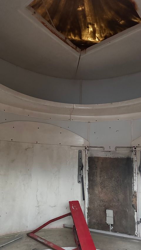 Image 10/11