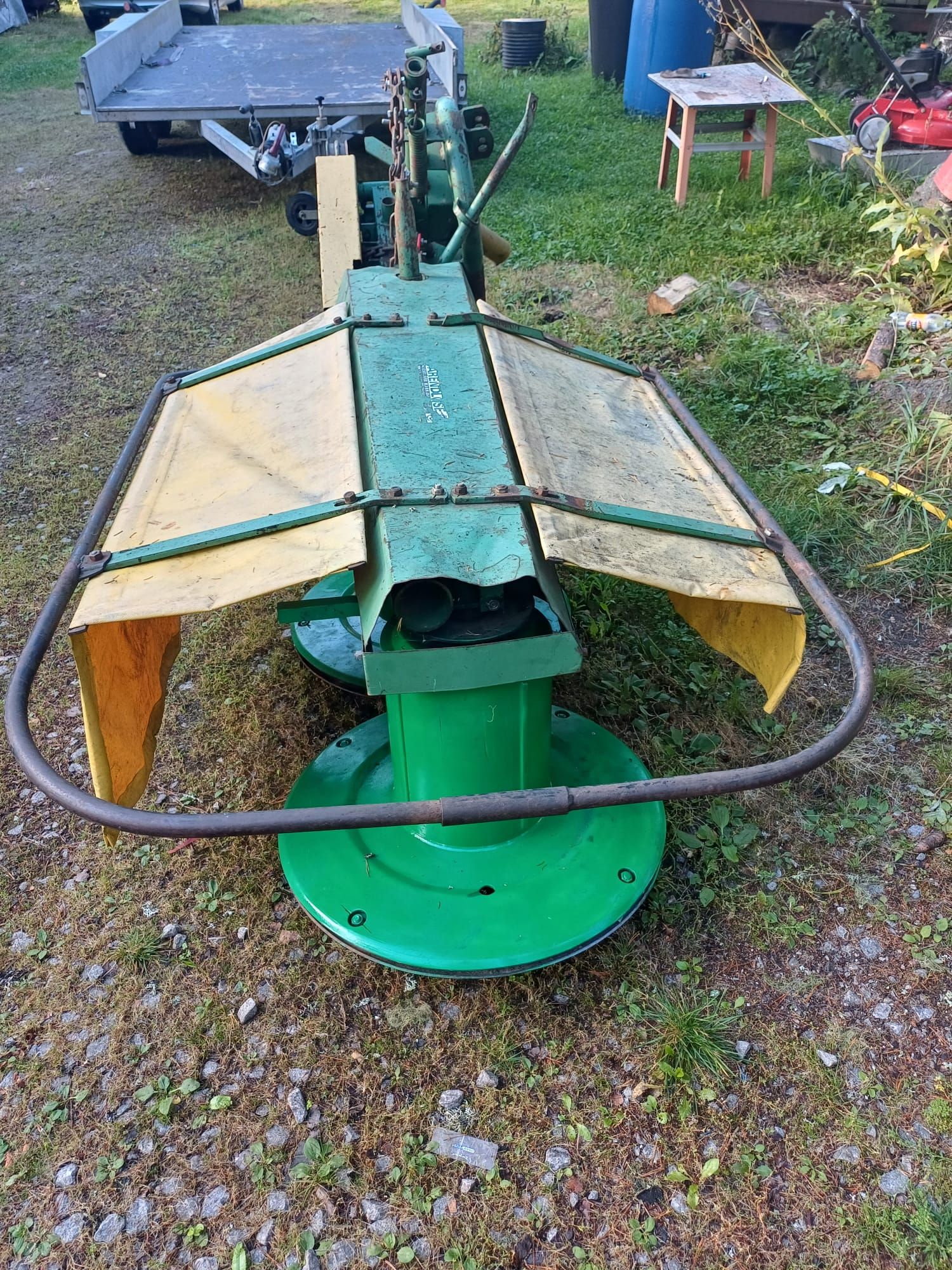 Image 3/4