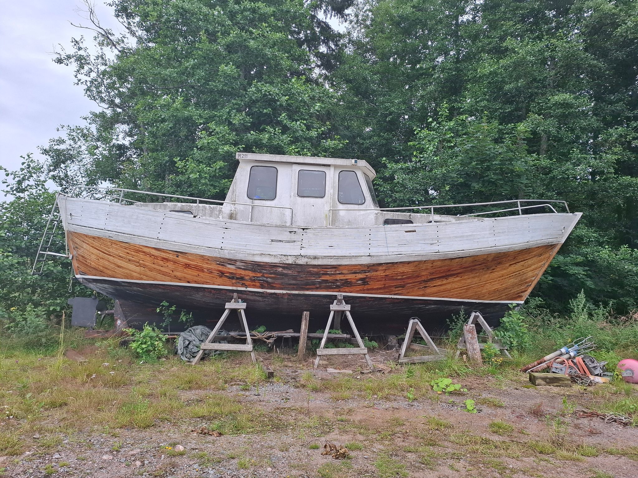 Image 1/32