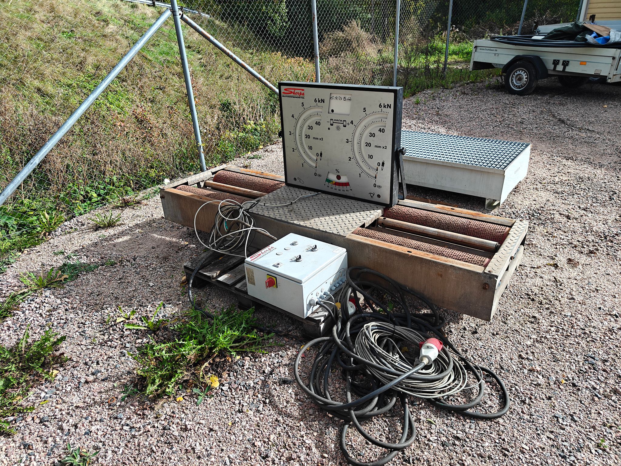 Image 1/5