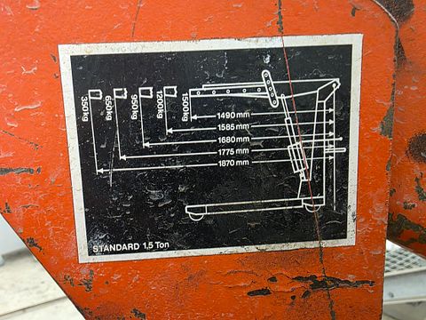 Image 3/4