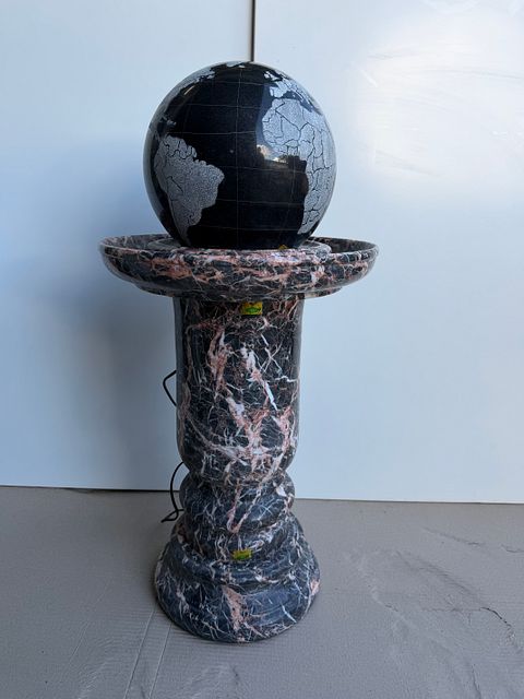 Image 1/14