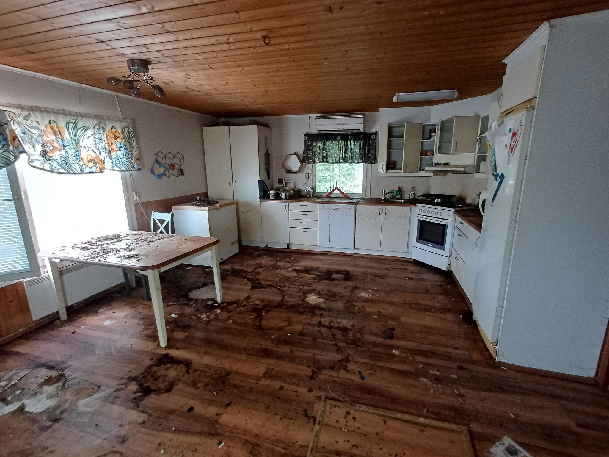 Image 3/18