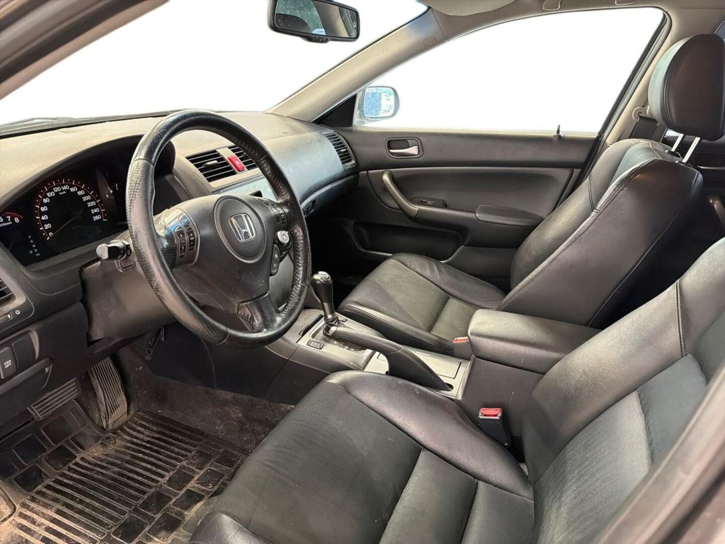 Image 6/25