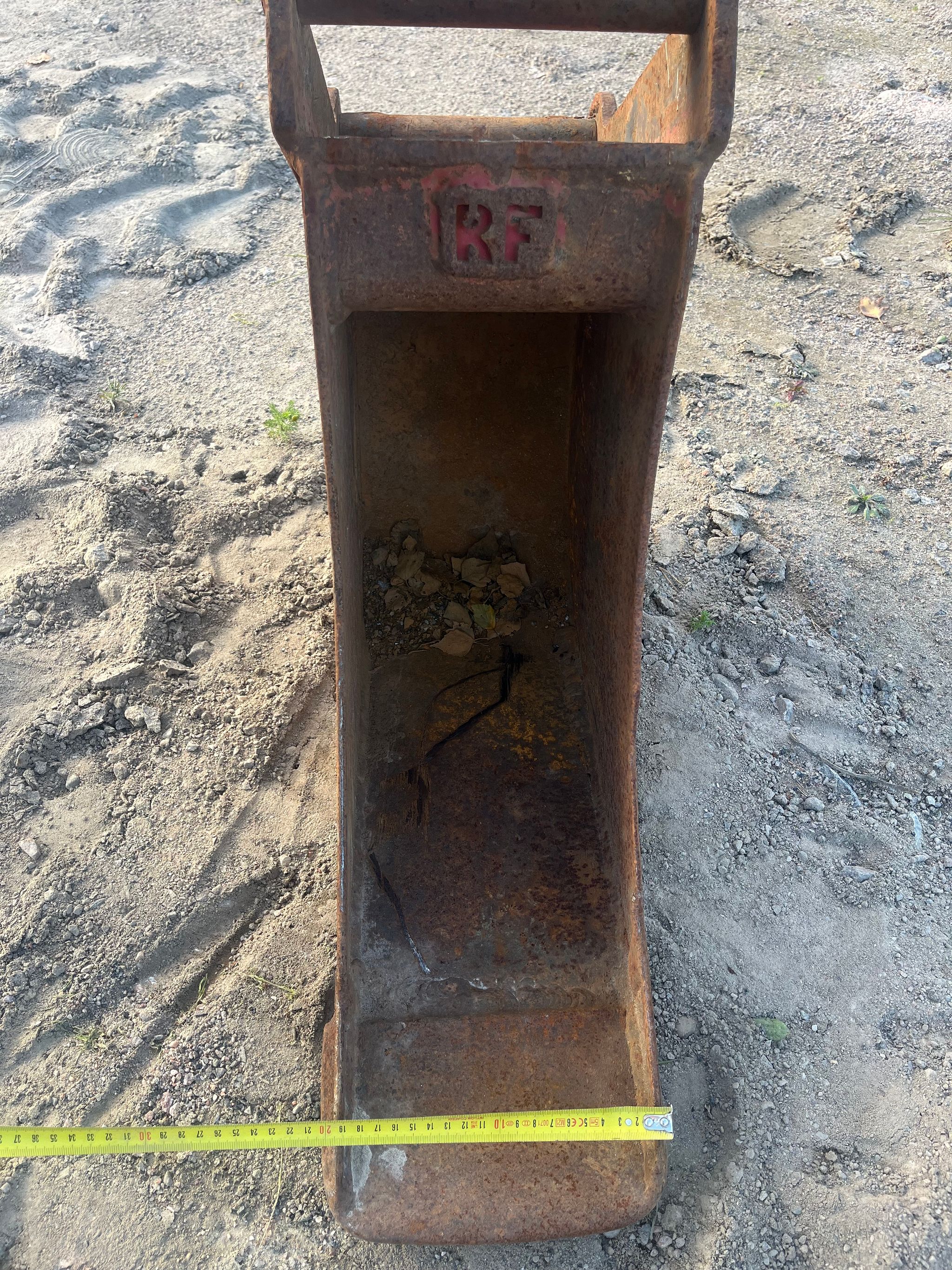 Image 4/4