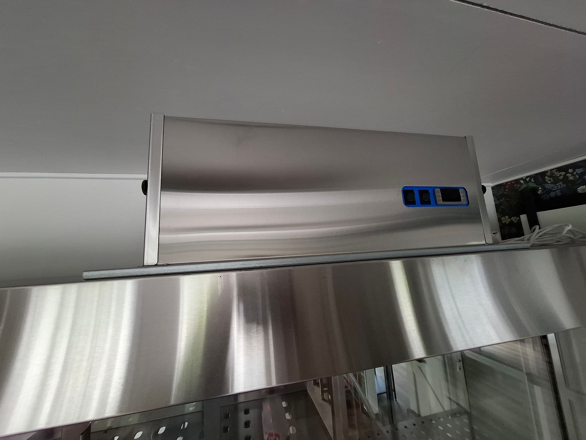 Image 3/4