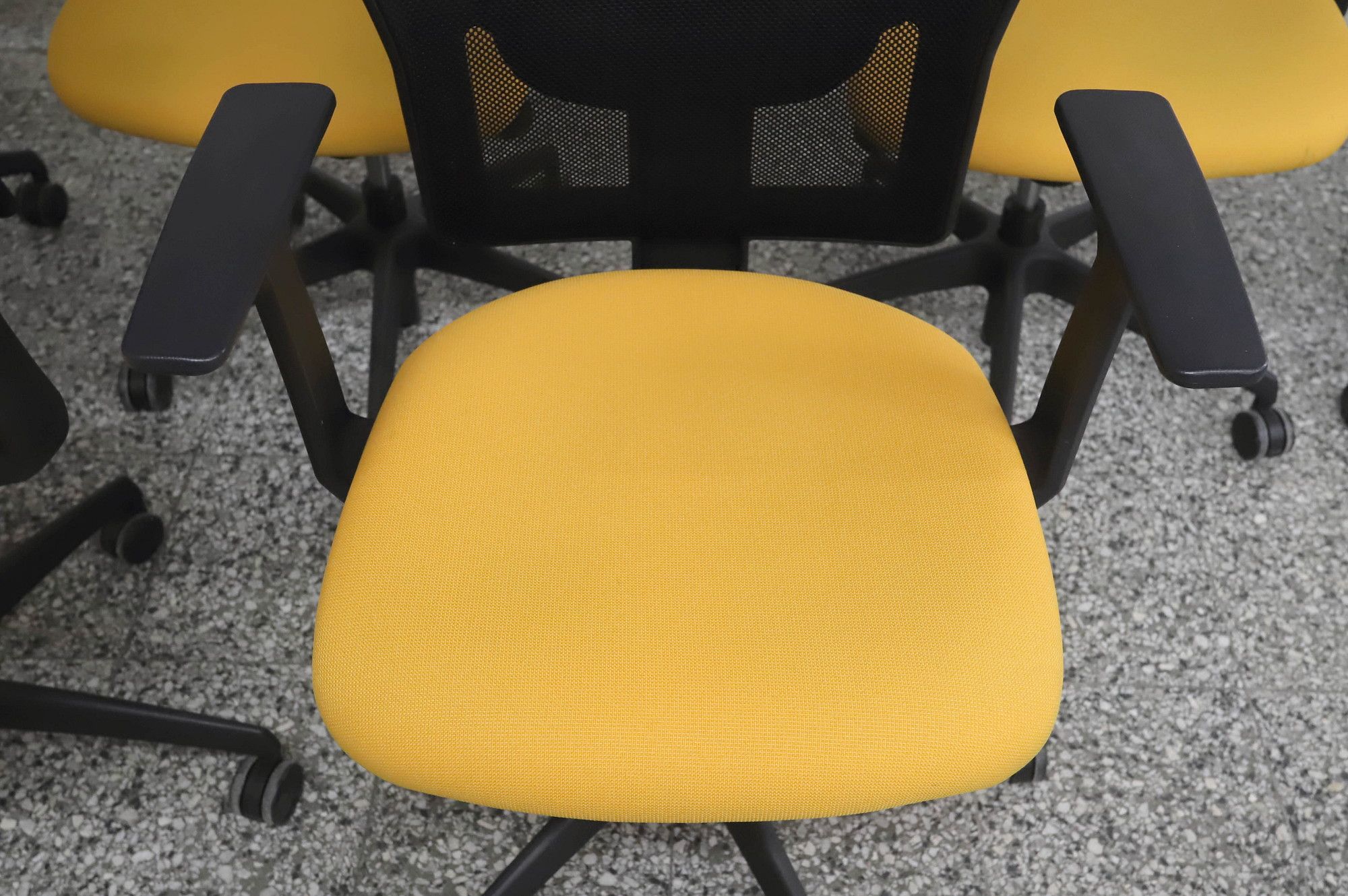Image 10/18