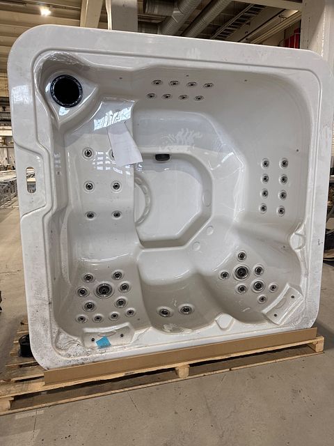 Image 3/12