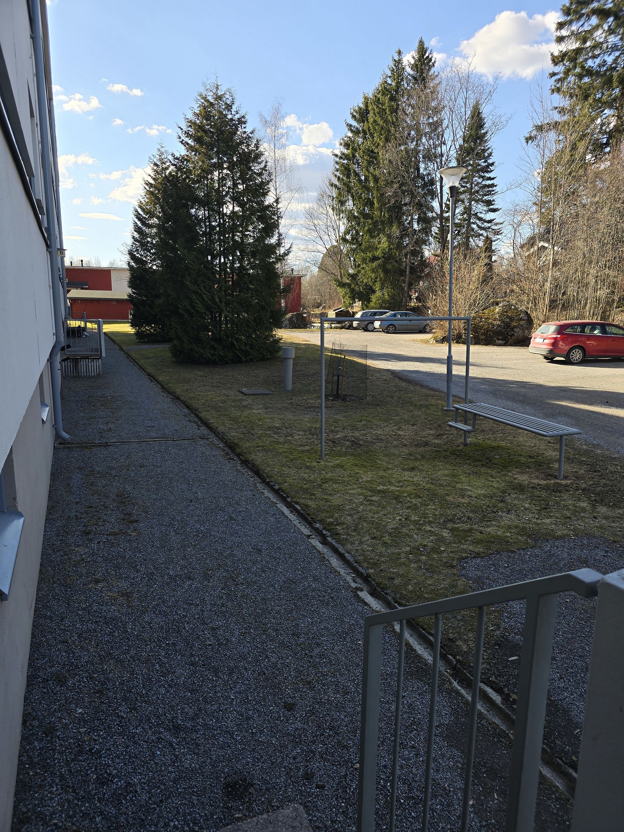 Image 14/15