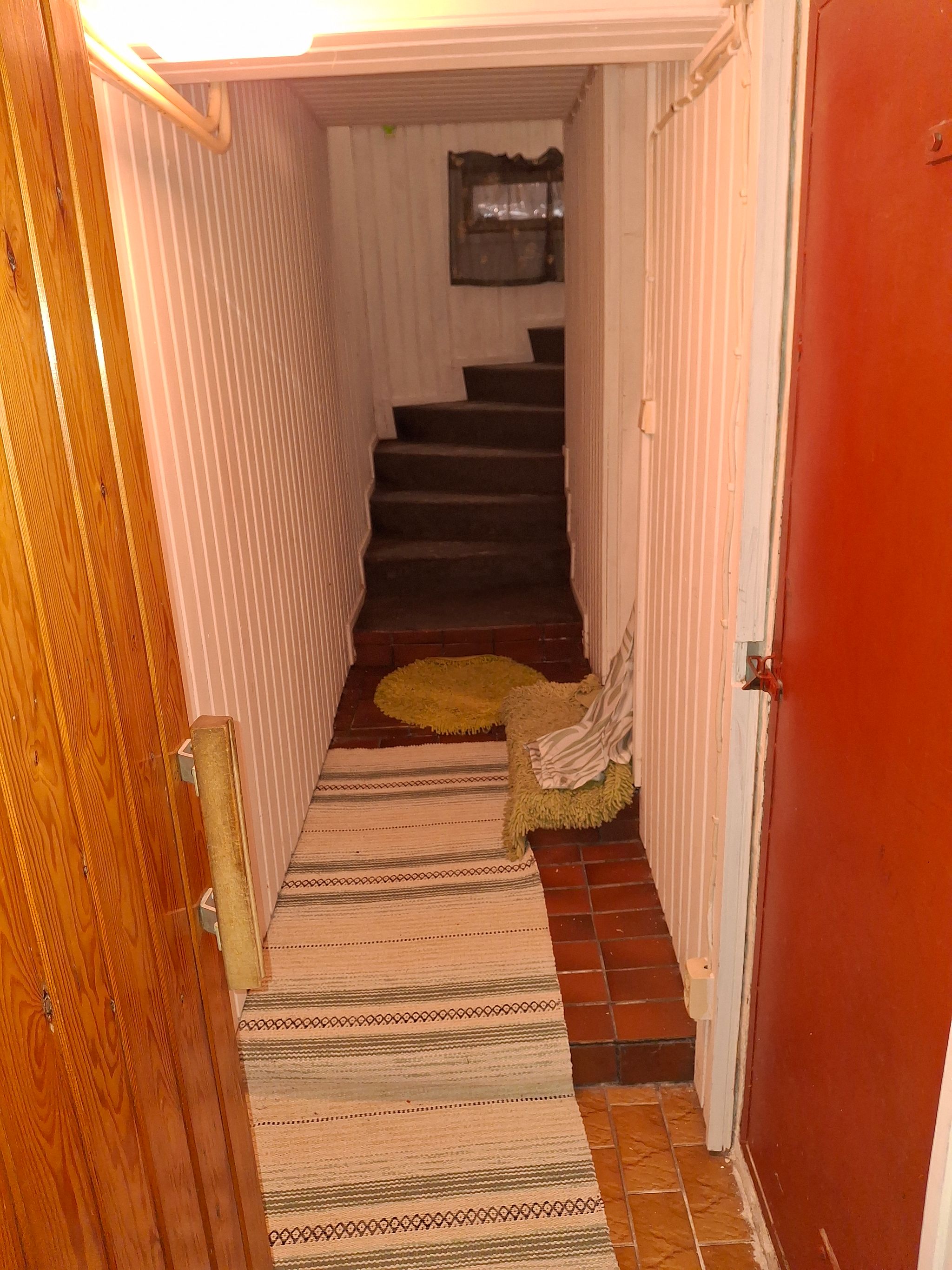Image 32/46