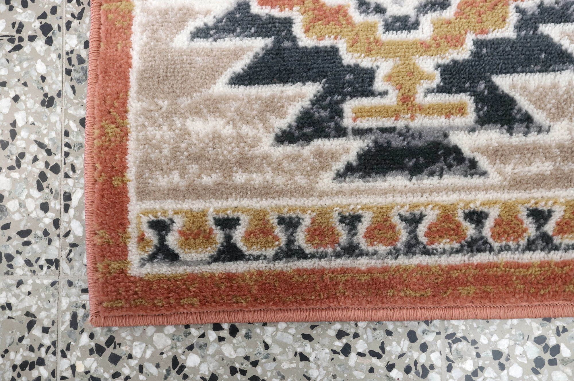 Image 3/7