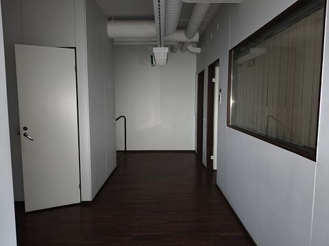 Image 7/78