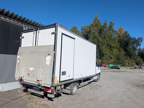 Image 4/4