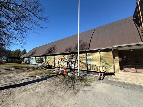 Image 1/14