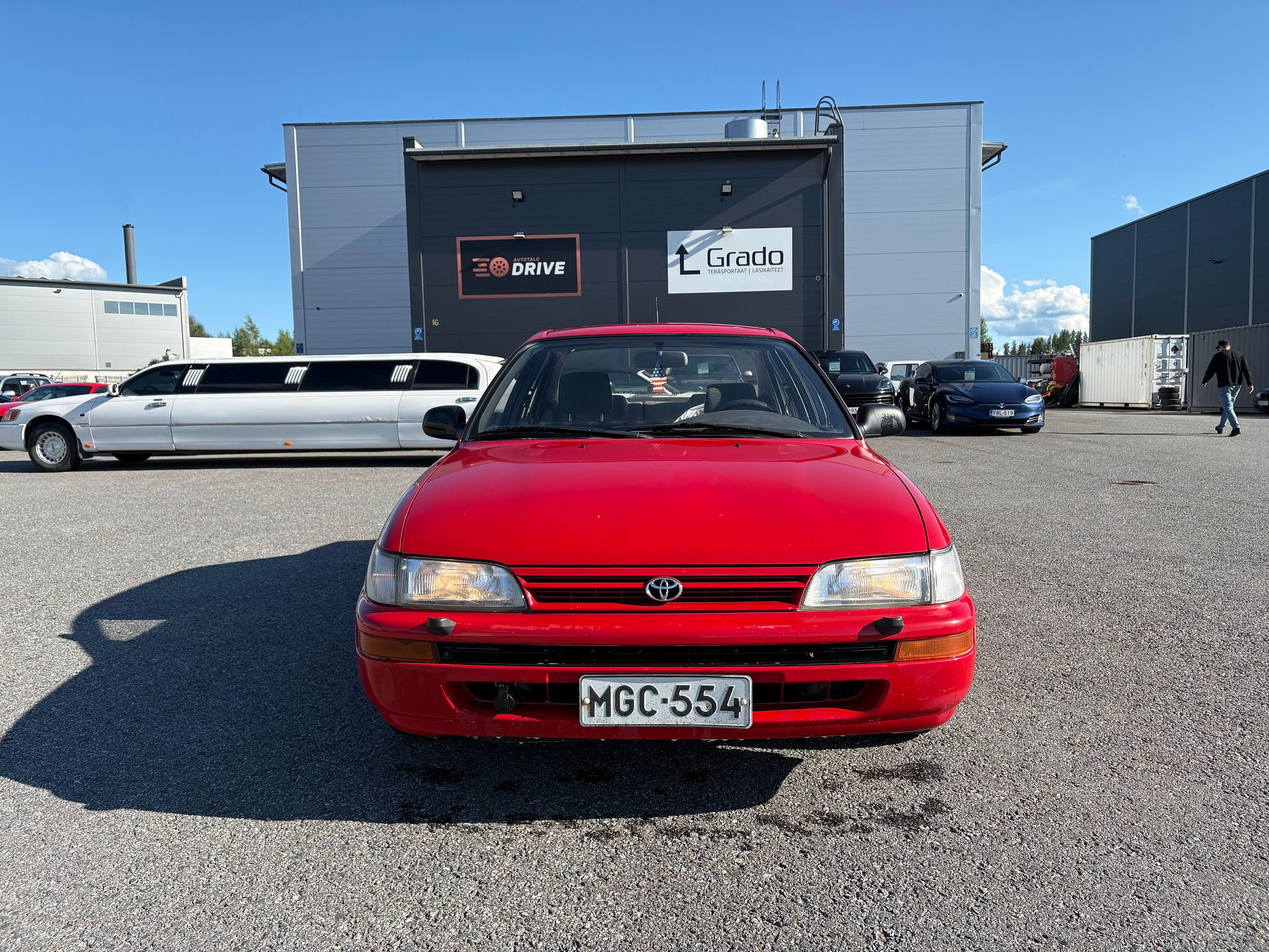 Image 8/32