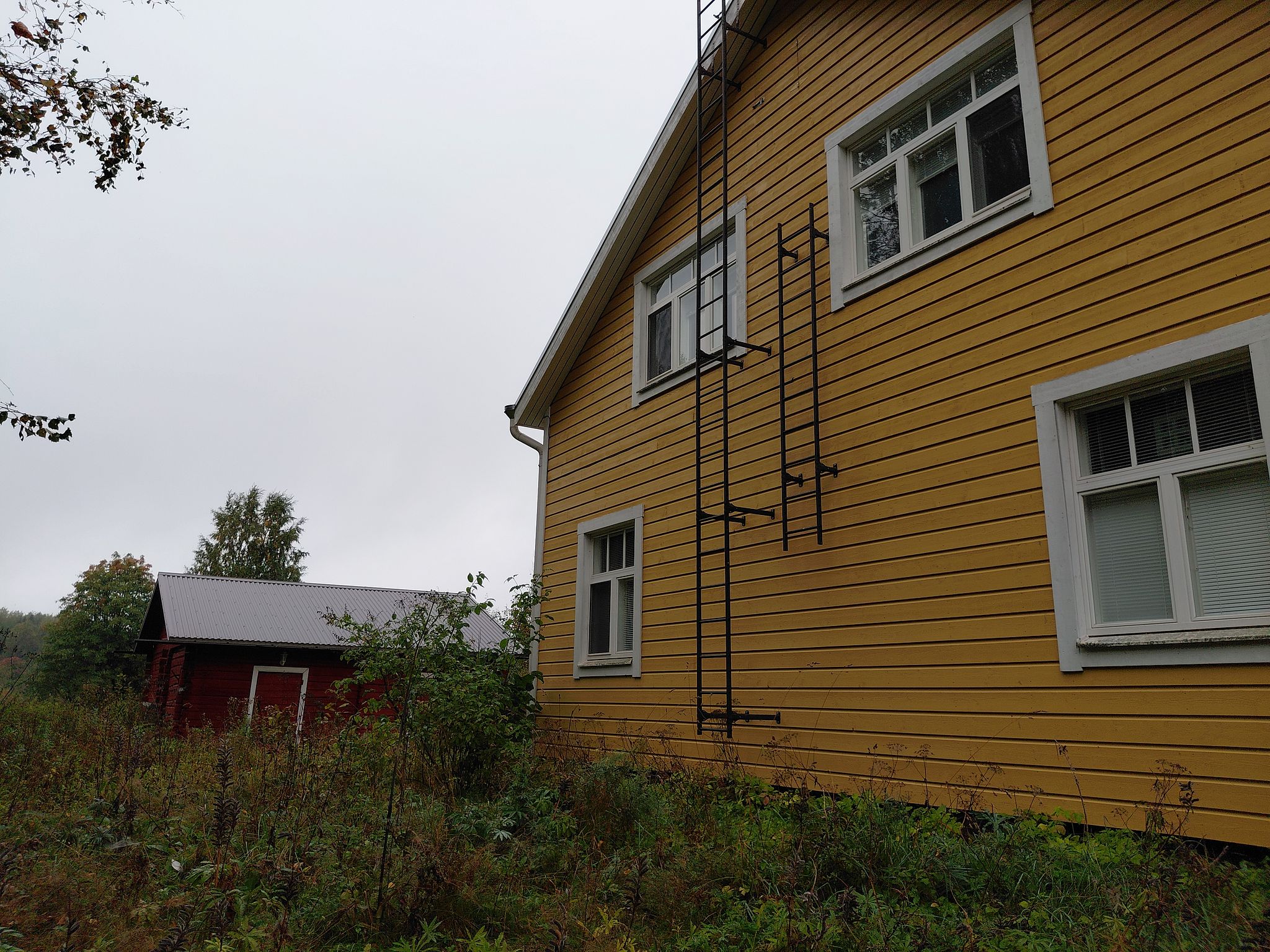 Image 9/131