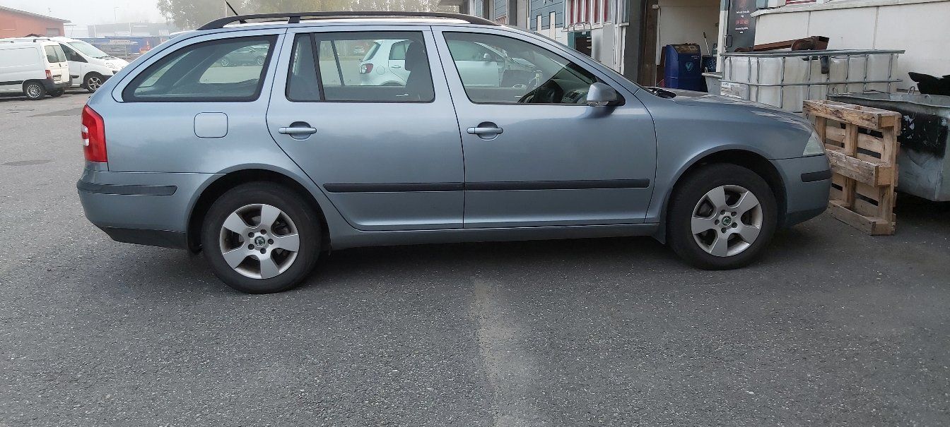 Image 2/10