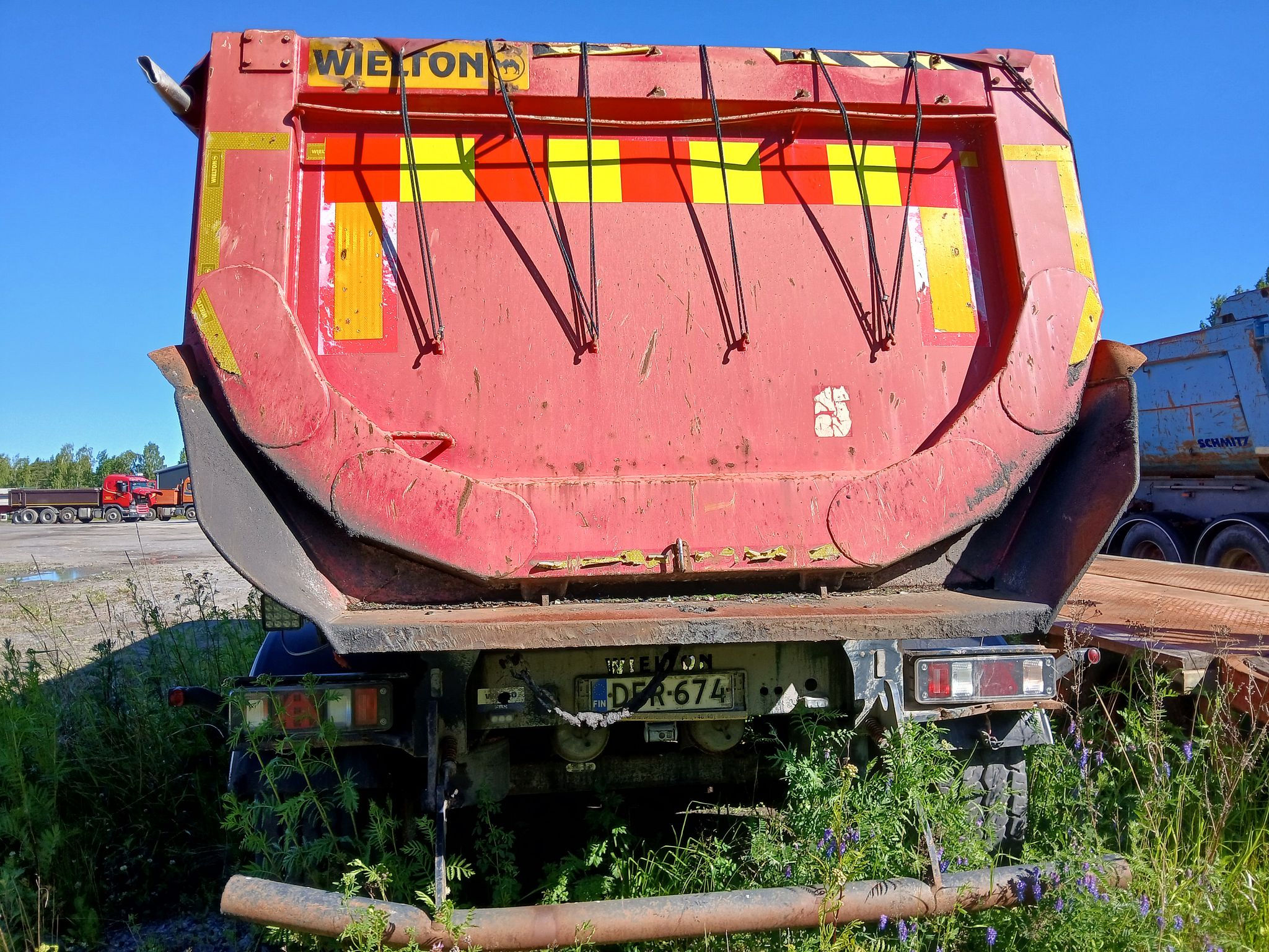Image 6/7